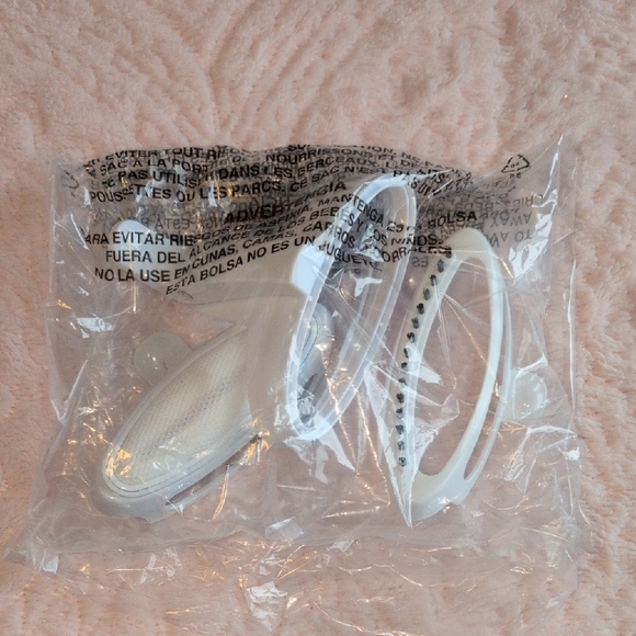 Conair Extreme Steam Handheld Steamer w/Dual Heat Technology. 5xFaster/30%Hotter - Picture 6 of 12